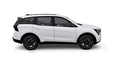 Mahindra XUV 7XO Right Side View