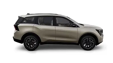 Mahindra XUV 7XO Right Side View