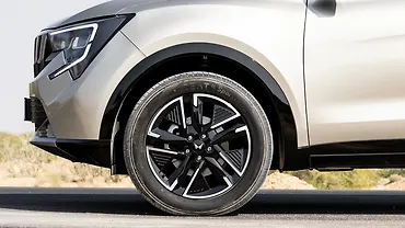 Mahindra XUV 7XO Wheel