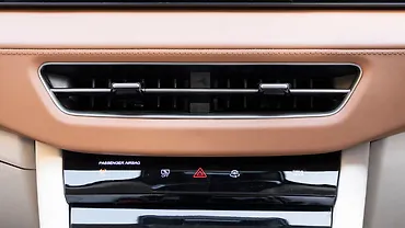 Mahindra XUV 7XO Front Centre Air Vents