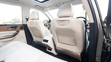Mahindra XUV 7XO Front Seat Back Pockets