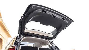 Mahindra XUV 7XO Open Boot/Trunk