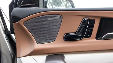 Mahindra XUV 7XO Seat Adjustment Electric for Driver