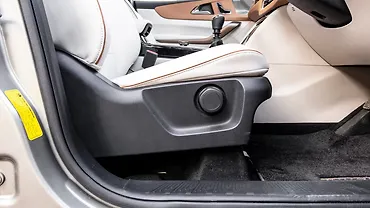 Mahindra XUV 7XO Seat Adjustment Electric for Driver
