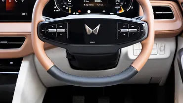 Mahindra XUV 7XO Steering Mounted Controls