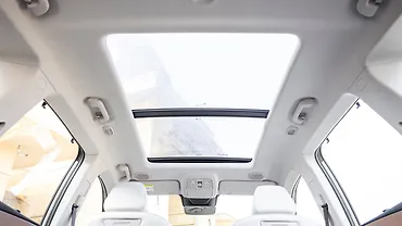 Mahindra XUV 7XO Sunroof/Moonroof
