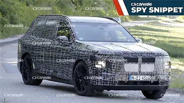 BMW X7 Right Front Three Quarter