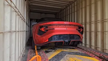 एमजी साइबरस्टर पीछे का व्यू