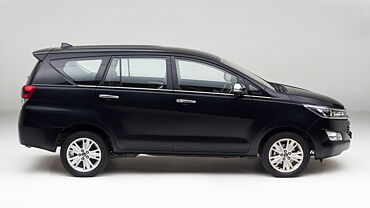 Discontinued Toyota Innova Crysta 2020 Right Side View