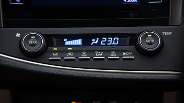 Discontinued Toyota Innova Crysta 2020 AC Controls