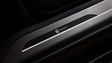 Land Rover Range Rover Front Row Seats