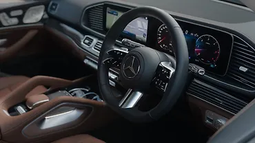मर्सिडीज़ बेंज़ जीएलएस डैशबोर्ड
