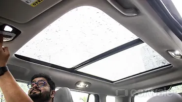 Kia Syros Sunroof/Moonroof