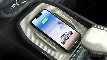 Kia Syros USB Port/AUX/Power Socket/Wireless Charging