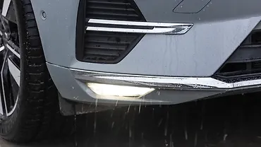 वॉल्वो xc60 फ्रंट फॉग लैंप