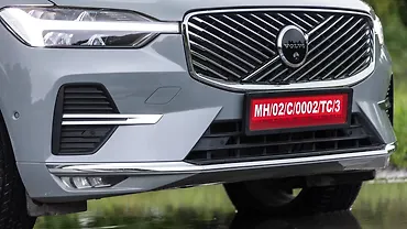 वॉल्वो xc60 ग्रिल्ल