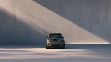 Volvo XC60 Rear View