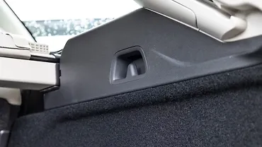 वॉल्वो xc60 बूट पार्सल हुक्स