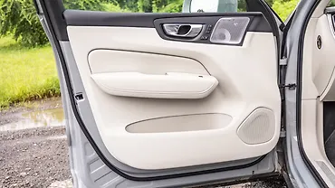 वॉल्वो xc60 सामने की ओर बाएं दरवाज़े का पैड