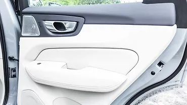 वॉल्वो xc60 रियर डोर पैड