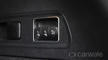 मर्सिडीज़ बेंज़ जीएलएस बूटस्पेस