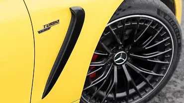 मर्सिडीज़ बेंज़ एएमजी CLE व्हील