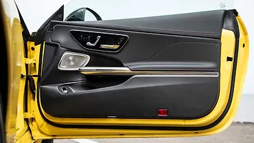 मर्सिडीज़ बेंज़ एएमजी CLE फ्रंट राइट डोर पैड