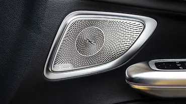 मर्सिडीज़ बेंज़ एएमजी CLE फ्रंट स्पीकर