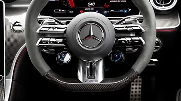 मर्सिडीज़ बेंज़ एएमजी CLE हॉर्न बॉस