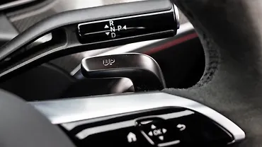 मर्सिडीज़ बेंज़ एएमजी CLE बायां पैडल ​शिफ़्टर