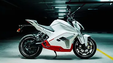 Kawasaki dealers offering discounts of up to Rs 1.5 lakh on