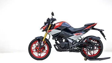 Honda CB 125 Hornet Left Side View