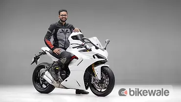 アズ Ducati SuperSport Price - Mileage, Images, Colours | BikeWale
