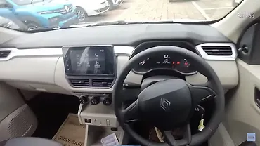 Renault Triber Dashboard