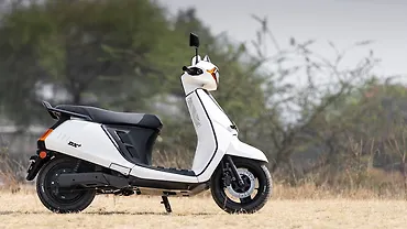 Kinetic DX Right Side View