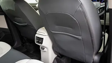 फ़ॉक्सवैगन टाइगुन आगे की सीट के पीछे के पॉकेट्स