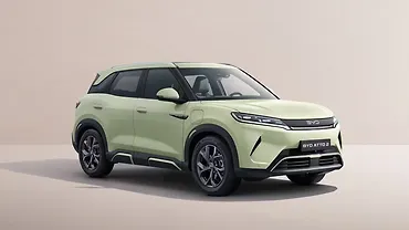 BYD Atto 2 Right Front Three Quarter