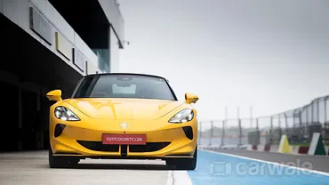 एमजी साइबरस्टर सामने का दृश्य