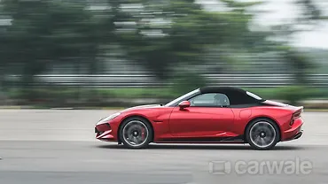 एमजी साइबरस्टर लेफ्ट साइड दृश्य