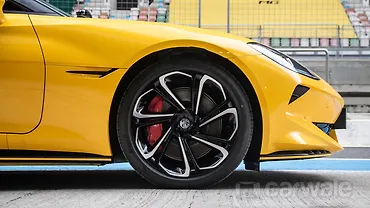 एमजी साइबरस्टर व्हील