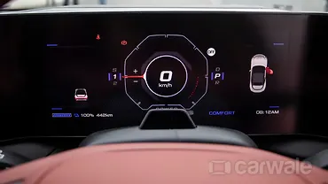 एमजी साइबरस्टर इंस्ट्रूमेंट क्लस्टर