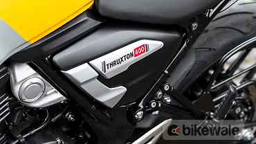 Triumph Thruxton 400 Right Side View
