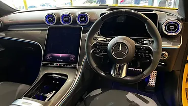 मर्सिडीज़ बेंज़ एएमजी CLE डैशबोर्ड