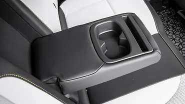 Renault Kiger Rear Cup Holders