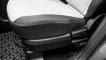 Renault Kiger Seat Adjustment Manual for Front Passenger