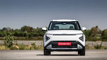 किआ इंडिया ने बनाया नया रिकॉर्ड; कारेन्स क्लाविस ने 4 महीने में 21,000 बुकिंग्स का आंकड़ा किया पार!