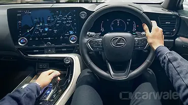 लेक्सस एनएक्स डैशबोर्ड