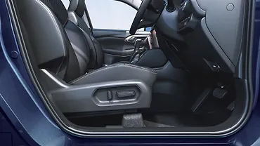 Maruti Suzuki Grand Vitara Front Row Seats