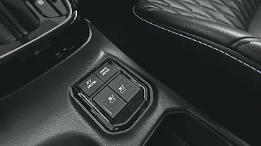 Maruti Suzuki Grand Vitara Front Row Seats