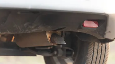 सिट्रोएन बसॉल्ट X एग्ज़ॉस्ट पाइप्स